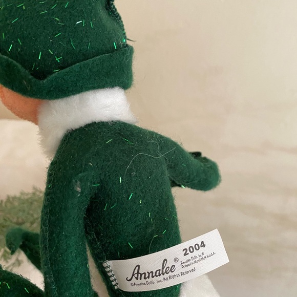 Annalee Green Christmas elf 2004 - Picture 3 of 10